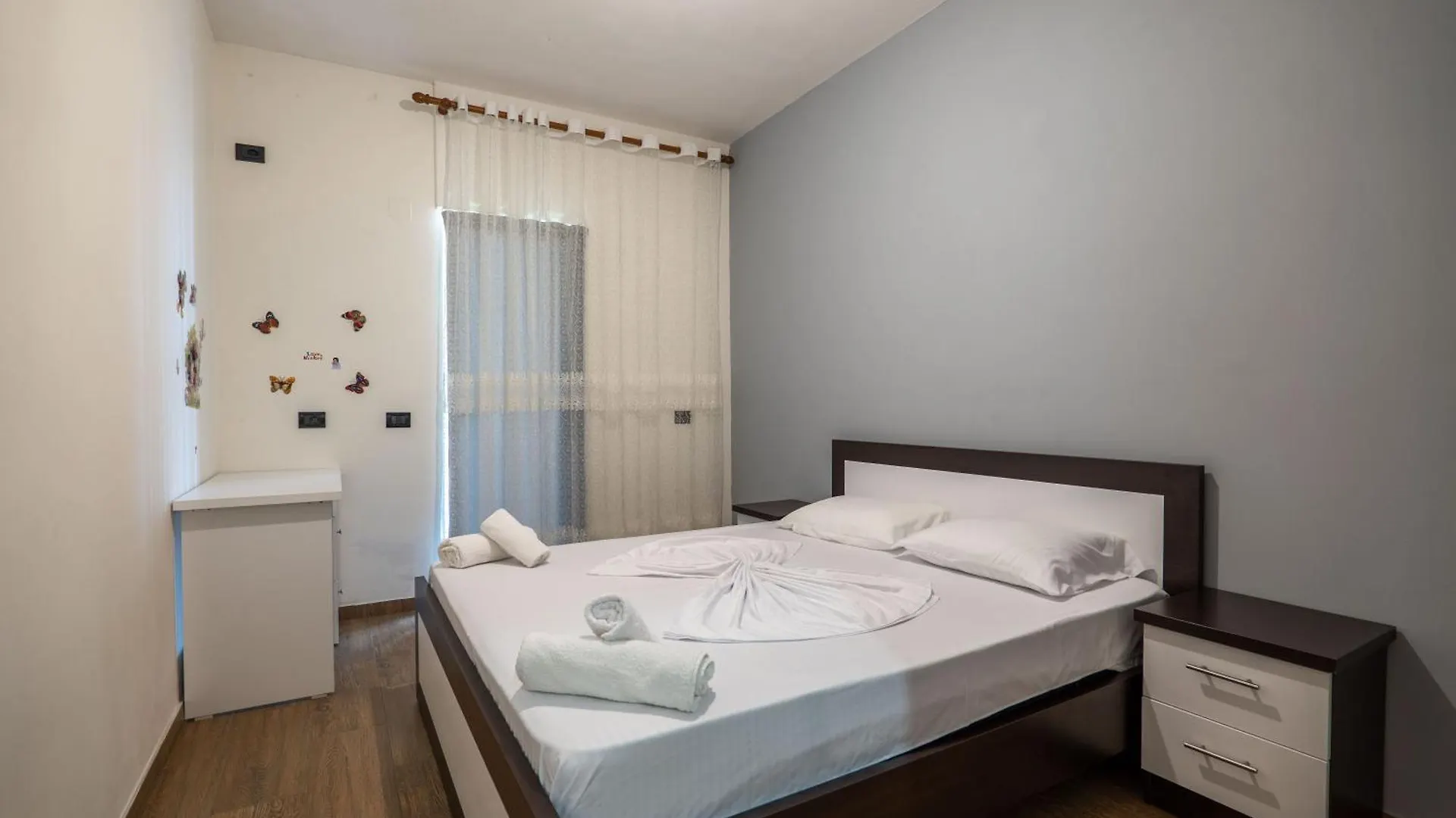 Denis Apartments Саранда