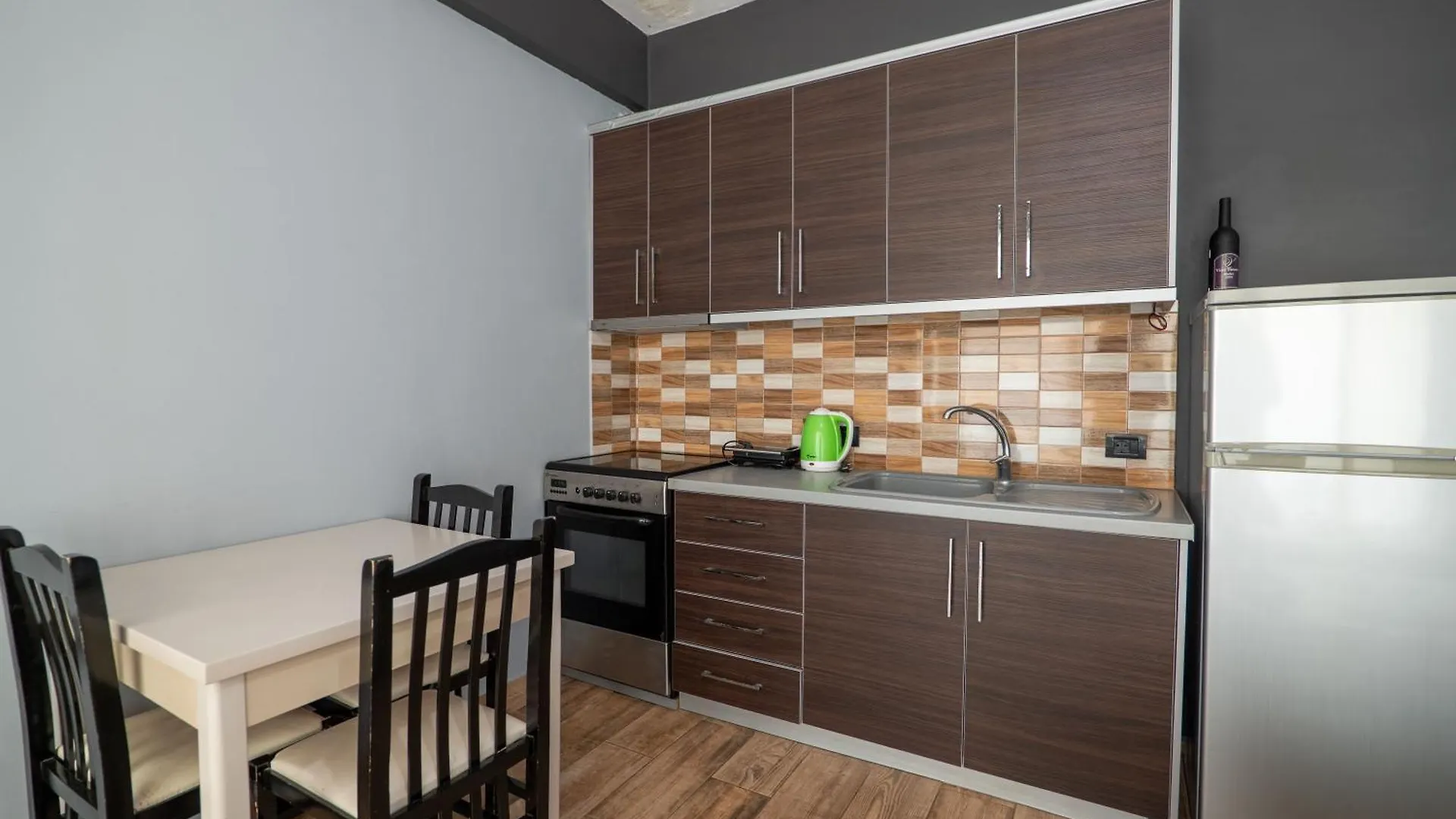 Denis Apartments Саранда