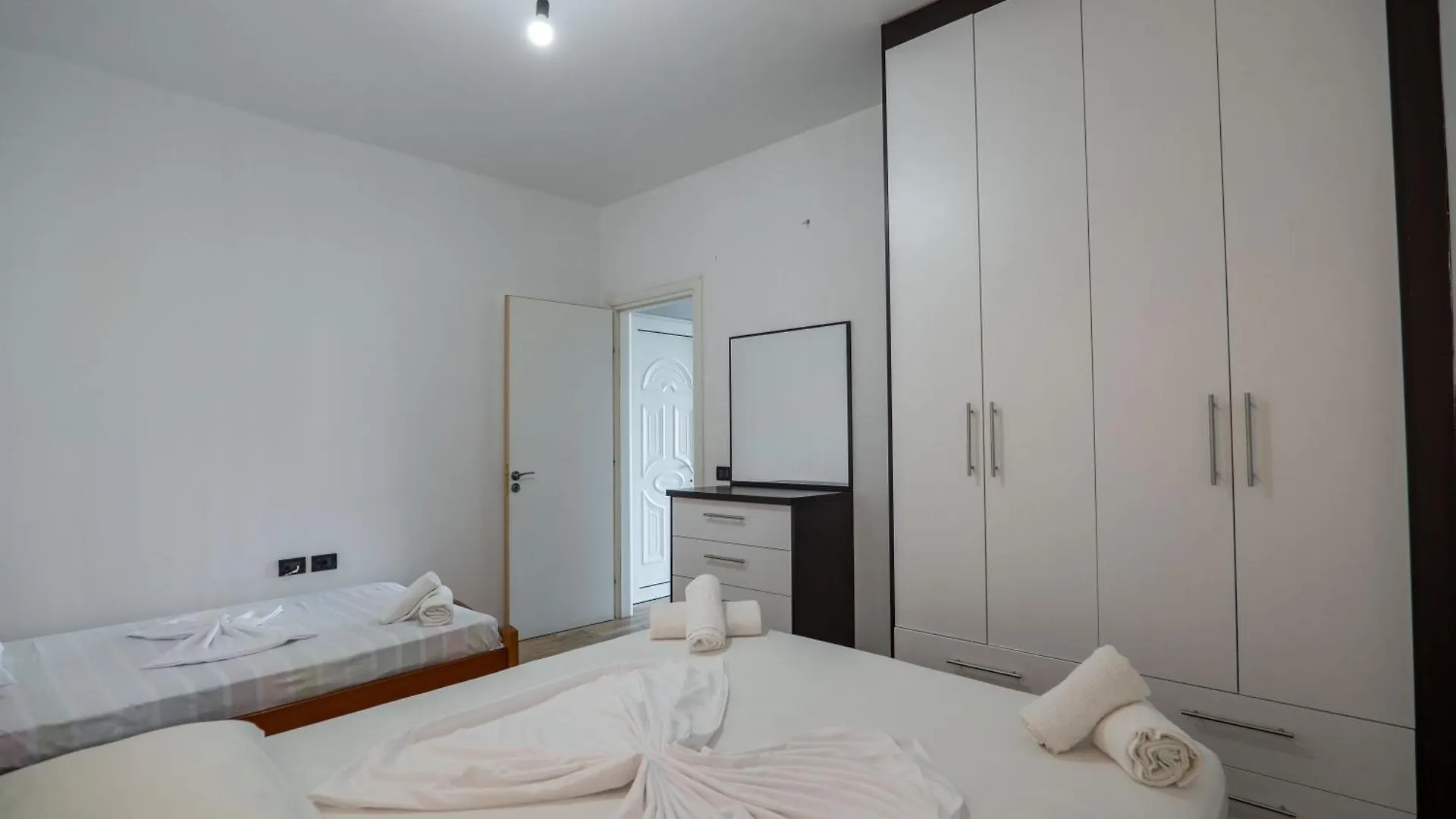 Denis Apartments Sarandë 0*,  Albania